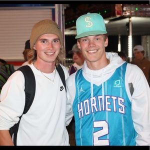 Meet your Posher, Cole